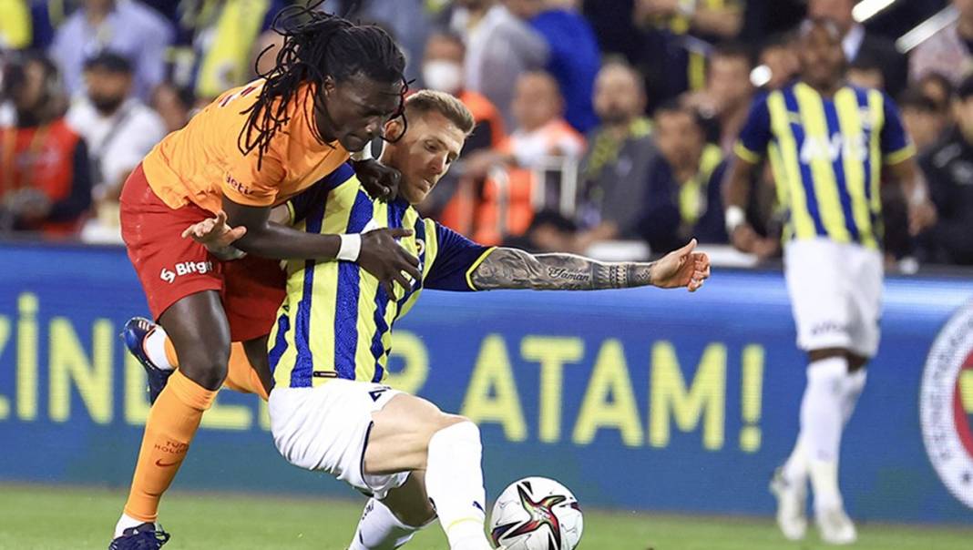 Fenerbahçe, Kadıköy'de 6 yıl aradan sonra Galatasaray'ı mağlup etti: Hakem kararları maça damga vurdu 6
